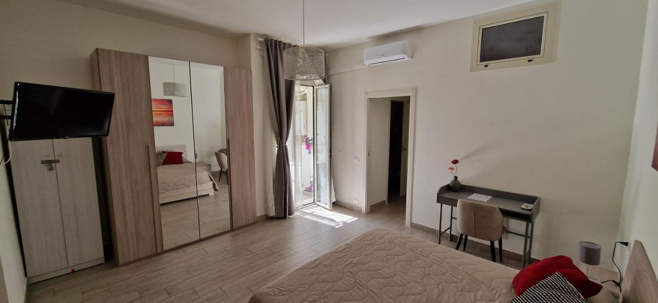 Neapolitan Roo Apartment ภายนอก รูปภาพ